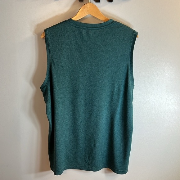 Old Navy Active Core Sleeveless Shirt Size XL - Picture 5 of 6